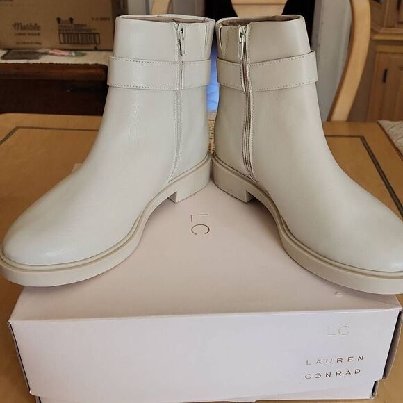 Lc Lauren Conrad Tahira bone white ankle memory foam boots women's size 8.5 - Picture 4 of 8